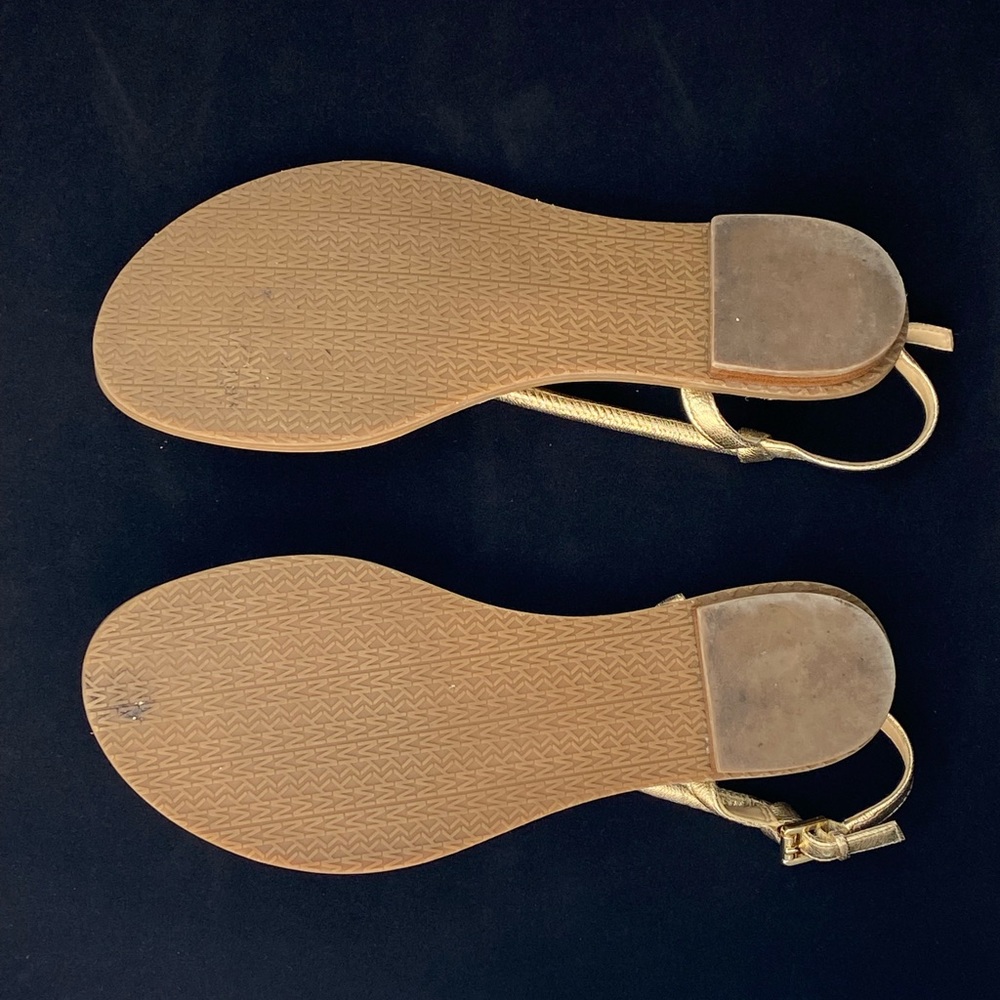 Beautiful MK gold Sandals - Picture 11 of 11